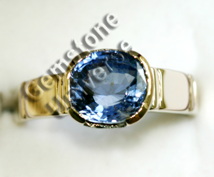 Ceylon Blue Sapphire of 3.62 carats set in 18ct White Gold Gents ring