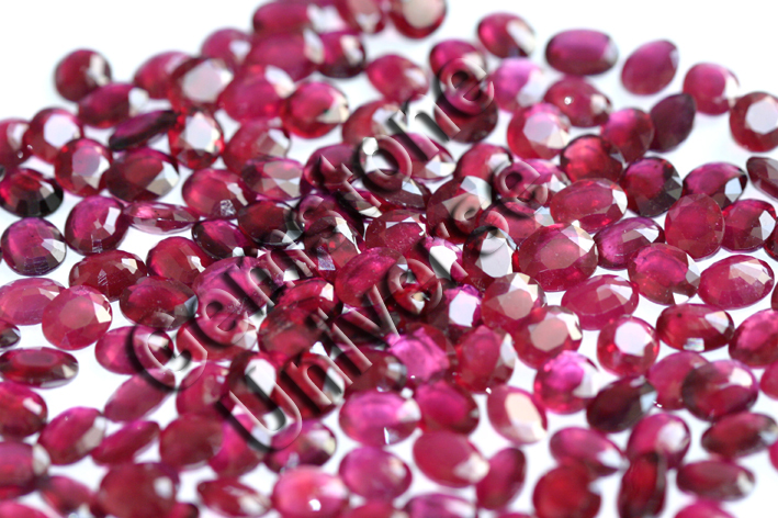 Experience enchanting Rubies from Burma. Pristine, natural, unheated Rubies. Huge lot of 1320 carats. Gemstoneuniverse.com