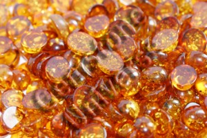 3000 carats of Baltic Amber from Poland-Gemstoneuniverse.com