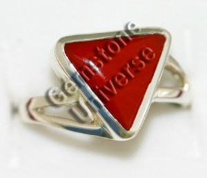 Exceptional!Beautiful Triangular Red Coral set in Ladies sterling Silver 925 Ring. Gemstoneuniverse.com