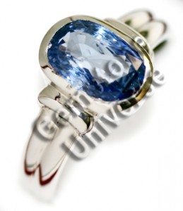 Natural Blue Sapphire of 4.70 cts Gemstoneuniverse.com 2931b