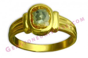 Natural Untreated Ceylonese Yellow sapphire of 3.53 carats Gemstoneuniverse.com