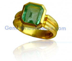 Natural Untreated Colombian Emerald of 3.45 carats Gemstoneuniverse.com