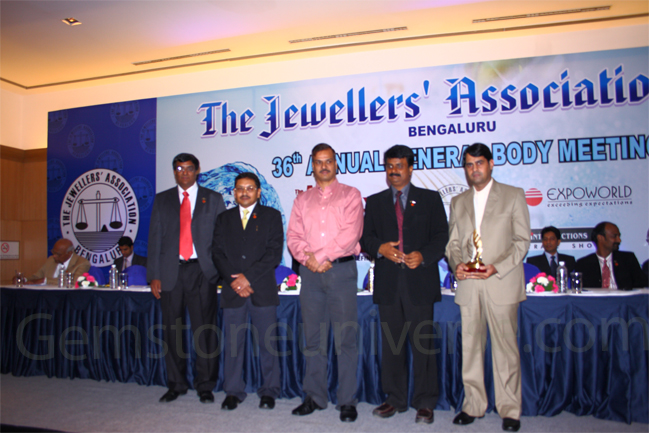 : Mr. Raghav Hawa-Manager, Processes-Gemstoneuniverse, with the chief Guest Mr. Alok Kumar, the Joint Commissioner of Police (Crime), Bangalore, Mr. P. V Mahesh President of Bangalore Jewellers Association and other industry captains.