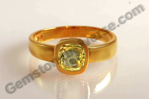 Natural Yellow Sapphire of 2.07 carats Gemstoneuniverse.com