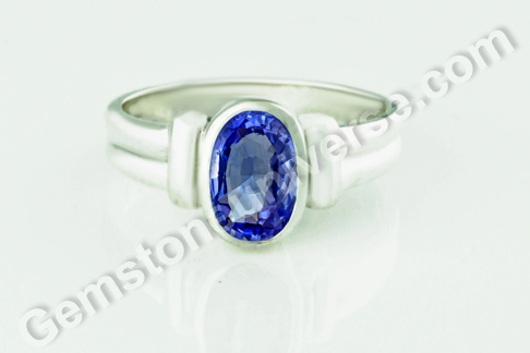 Natural Blue Sapphire of 3.54 carats Gemstoneuniverse