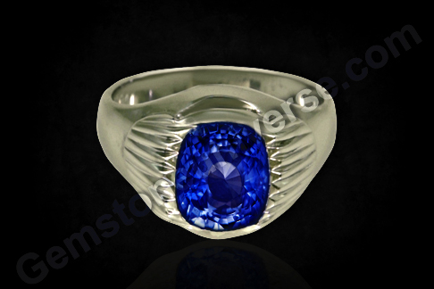 A beautiful sapphire ring isolated on a white background Stock Photo - Alamy